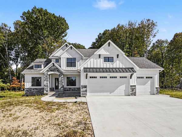 7636 Clementine Avenue SW, Byron Center, MI 49315