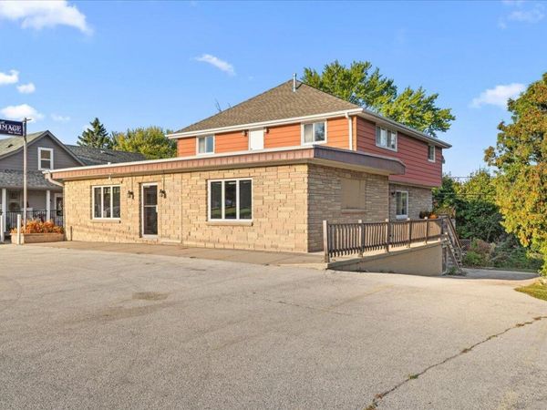 1817 N Main STREET, Unit 1819, West Bend, WI 53090