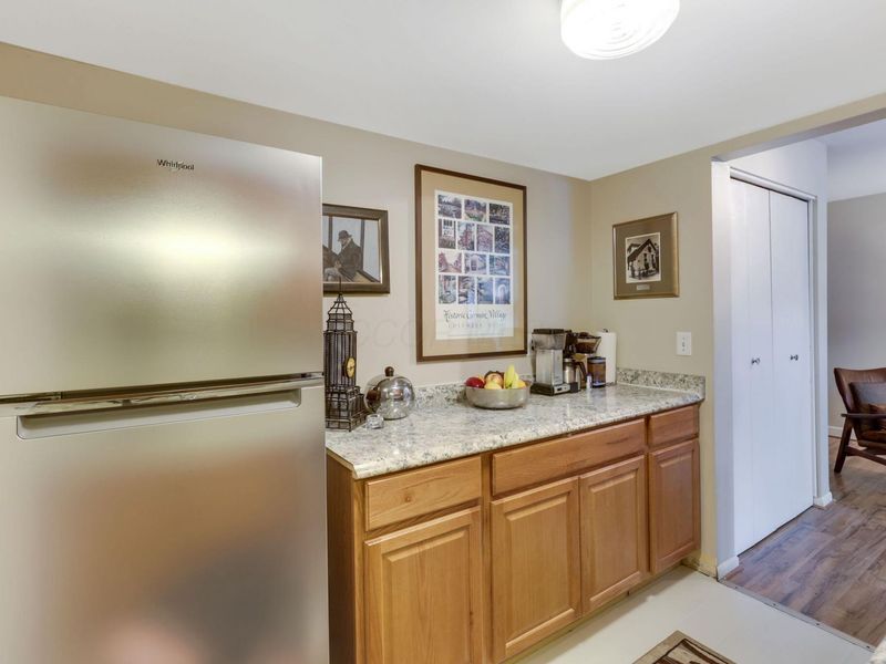 1126 N Merrimar Circle, Unit # C, Columbus, OH 43220 Photo 11
