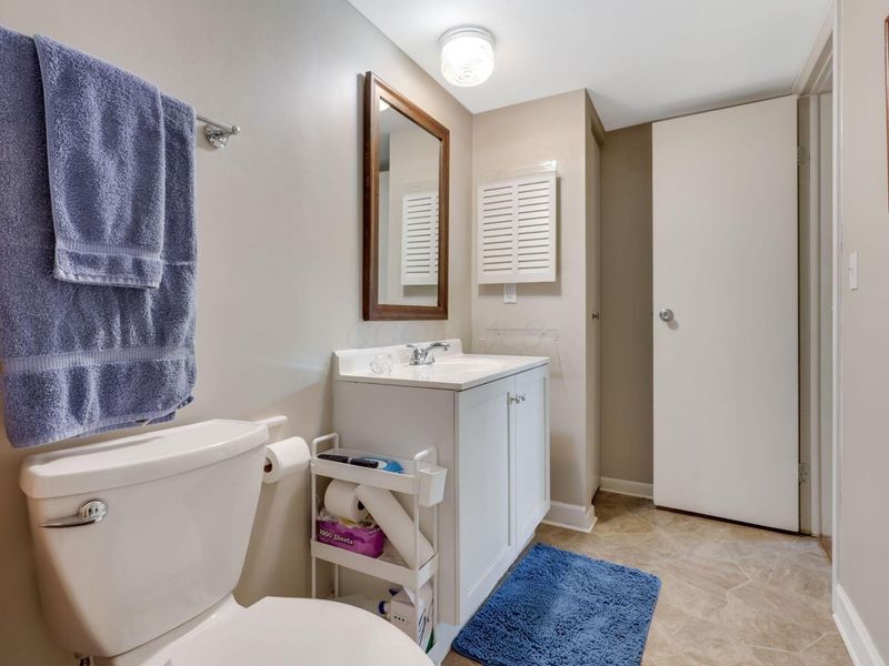 1126 N Merrimar Circle, Unit # C, Columbus, OH 43220 Photo 19