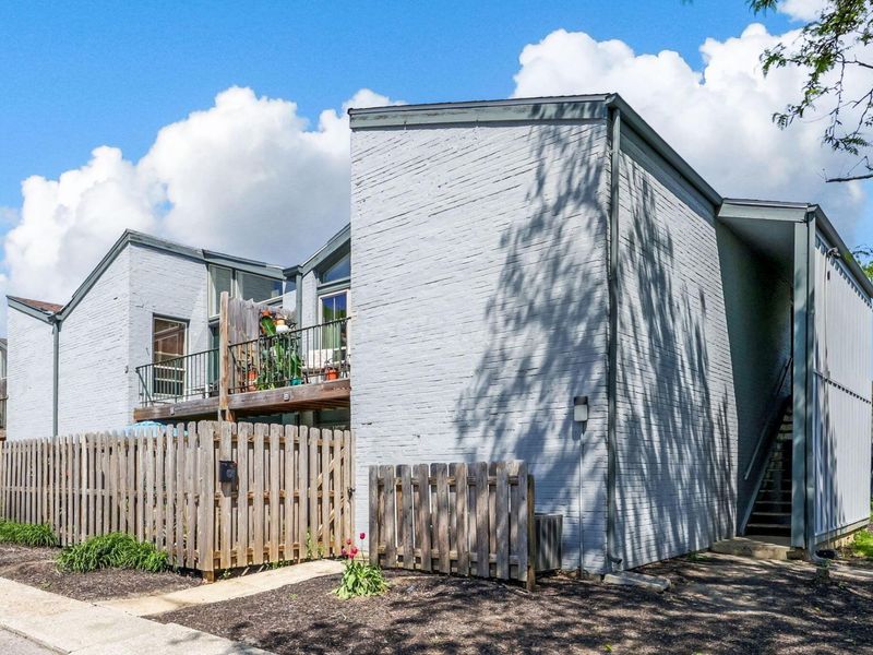 1126 N Merrimar Circle, Unit # C, Columbus, OH 43220 Photo 25