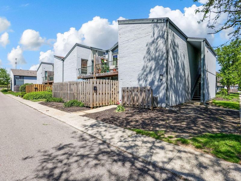 1126 N Merrimar Circle, Unit # C, Columbus, OH 43220 Photo 26