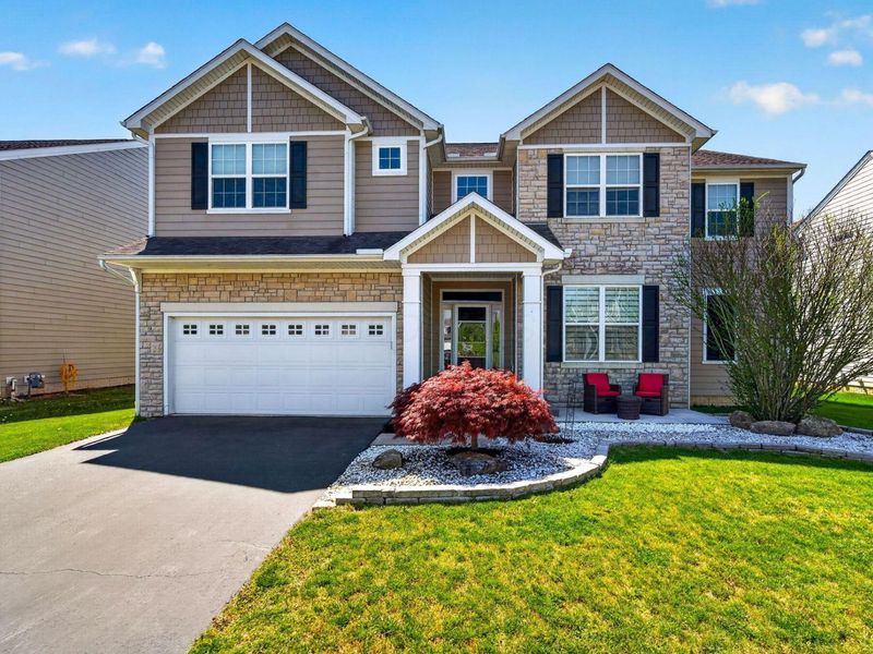6073 BAUMEISTER Drive, Hilliard, OH 43026 Photo 1