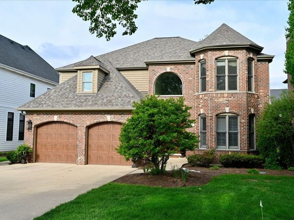 602 S Sunnyside Avenue , Elmhurst, IL 60126