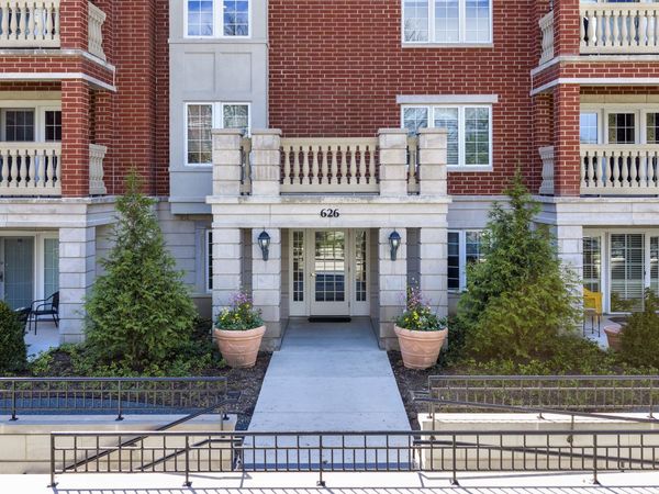 626 Homewood Avenue , Unit 405, Highland Park, IL 60035