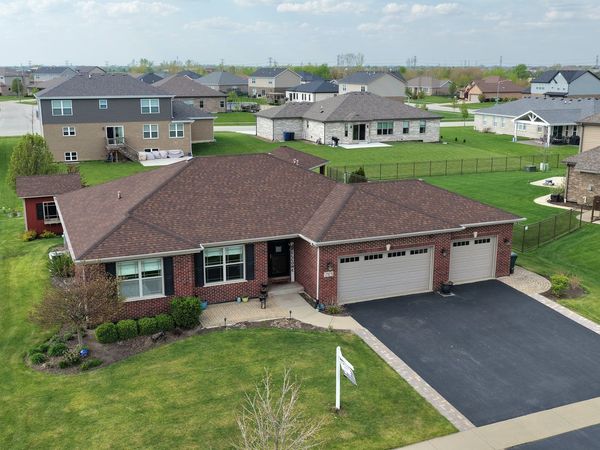 2373 Alta Vista Drive , New Lenox, IL 60451