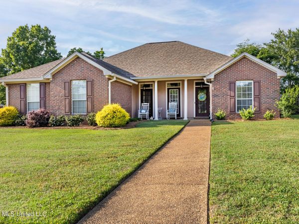 2002 Cross Creek Cove, Brandon, MS 39042