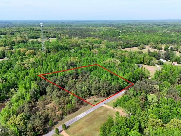 300 Beechwood Drive, Como, MS 38619