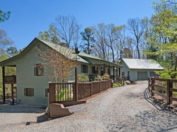 86 Armor Way N, Ellijay, GA 30540