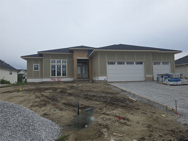 4632 161 Court, Urbandale, IA 50323