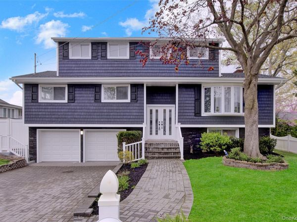 9 Sea Wall Lane , Bayville, NY 11709