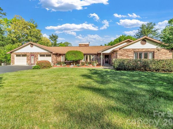 218 Brown Road, Hendersonville, NC 28791