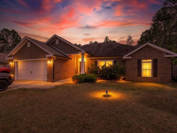 8135 Nevada Street, Navarre, FL 32566