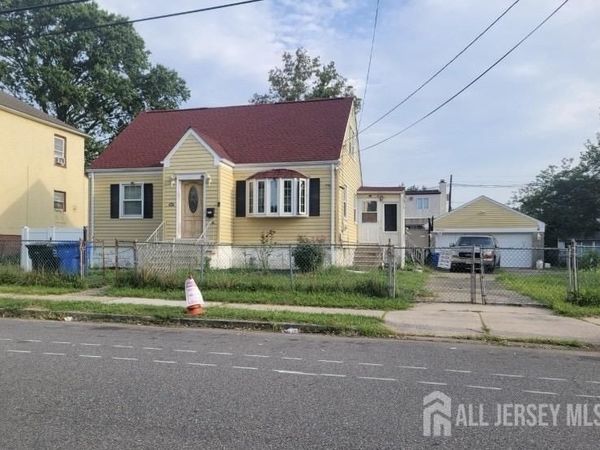 214 campbell Street, Woodbridge, NJ 07095
