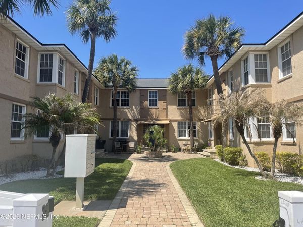 319 1ST Avenue N, Unit 1-A, Jacksonville Beach, FL 32250