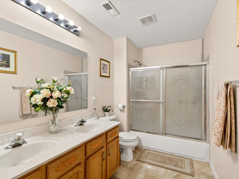 6520 Heritage Park Boulevard, Dayton, OH 45424 Photo 23