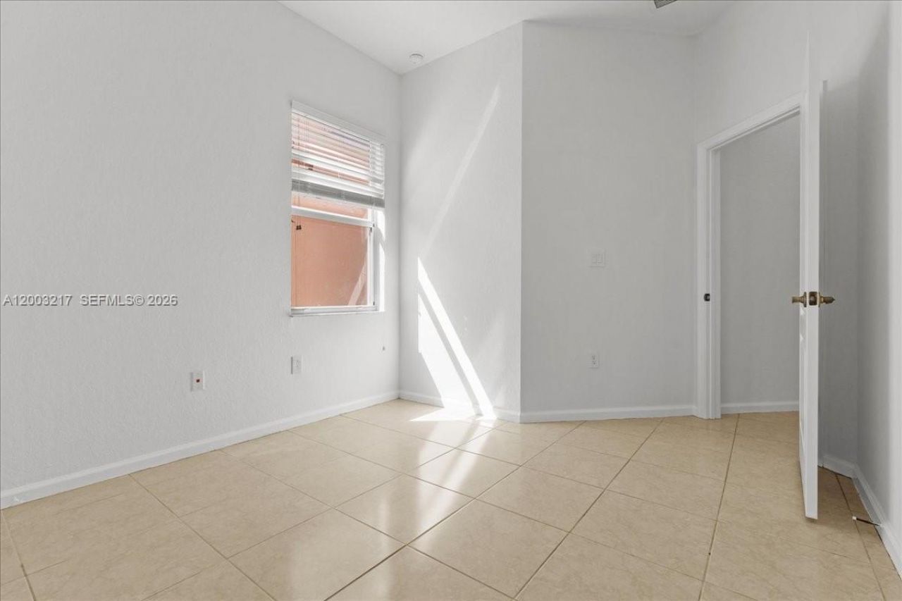 3954 NE 13th Dr, Homestead, FL 33033 Photo