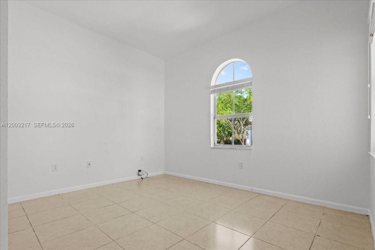3954 NE 13th Dr, Homestead, FL 33033 Photo