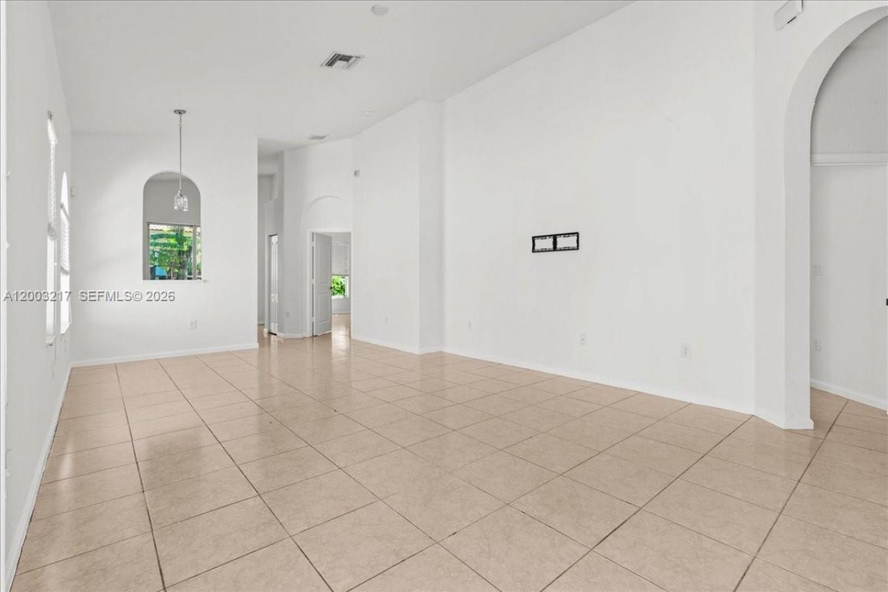 3954 NE 13th Dr, Homestead, FL 33033 Photo