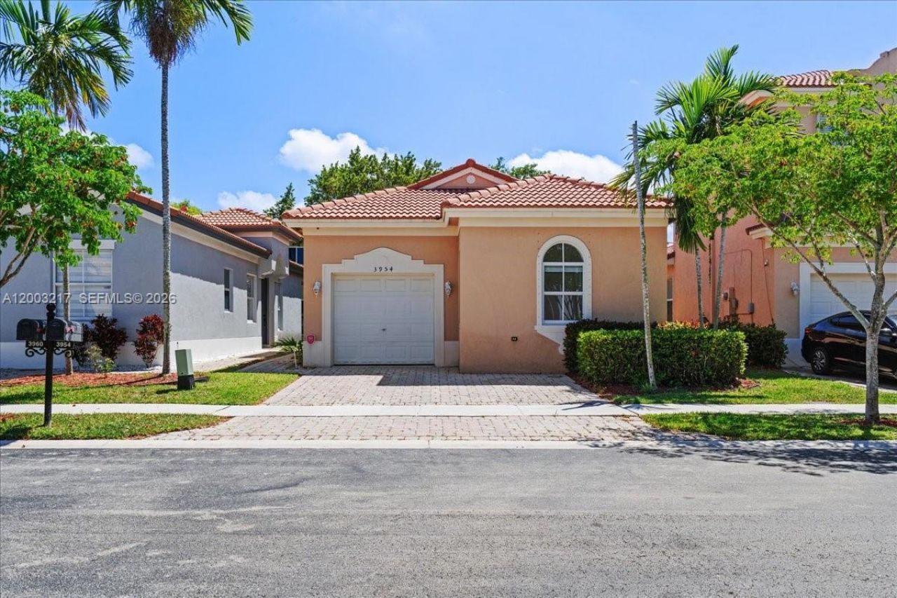 3954 NE 13th Dr, Homestead, FL 33033 Photo