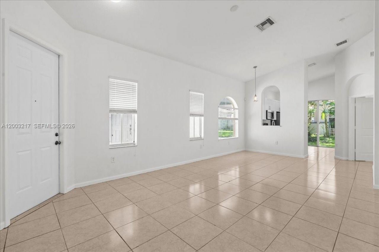 3954 NE 13th Dr, Homestead, FL 33033 Photo