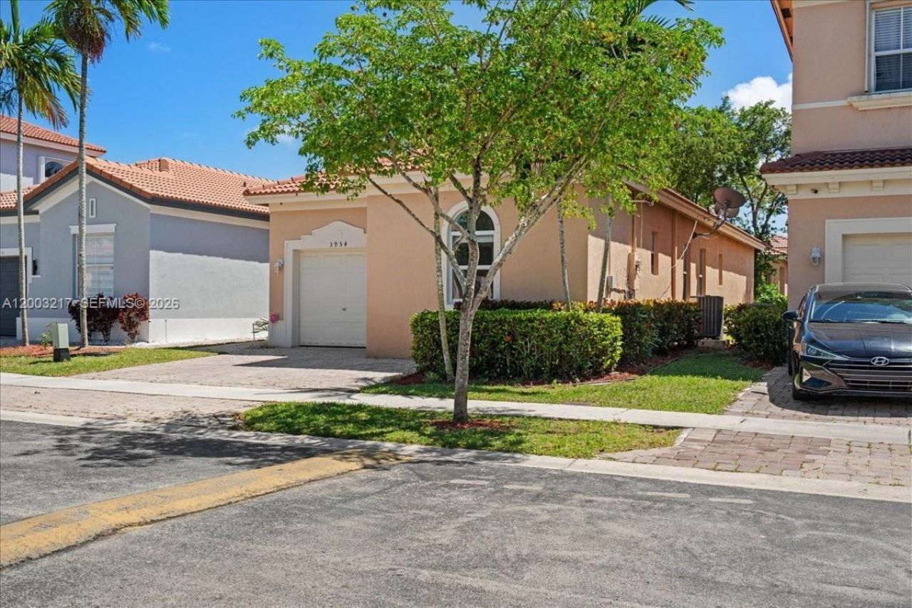 3954 NE 13th Dr, Homestead, FL 33033 Photo