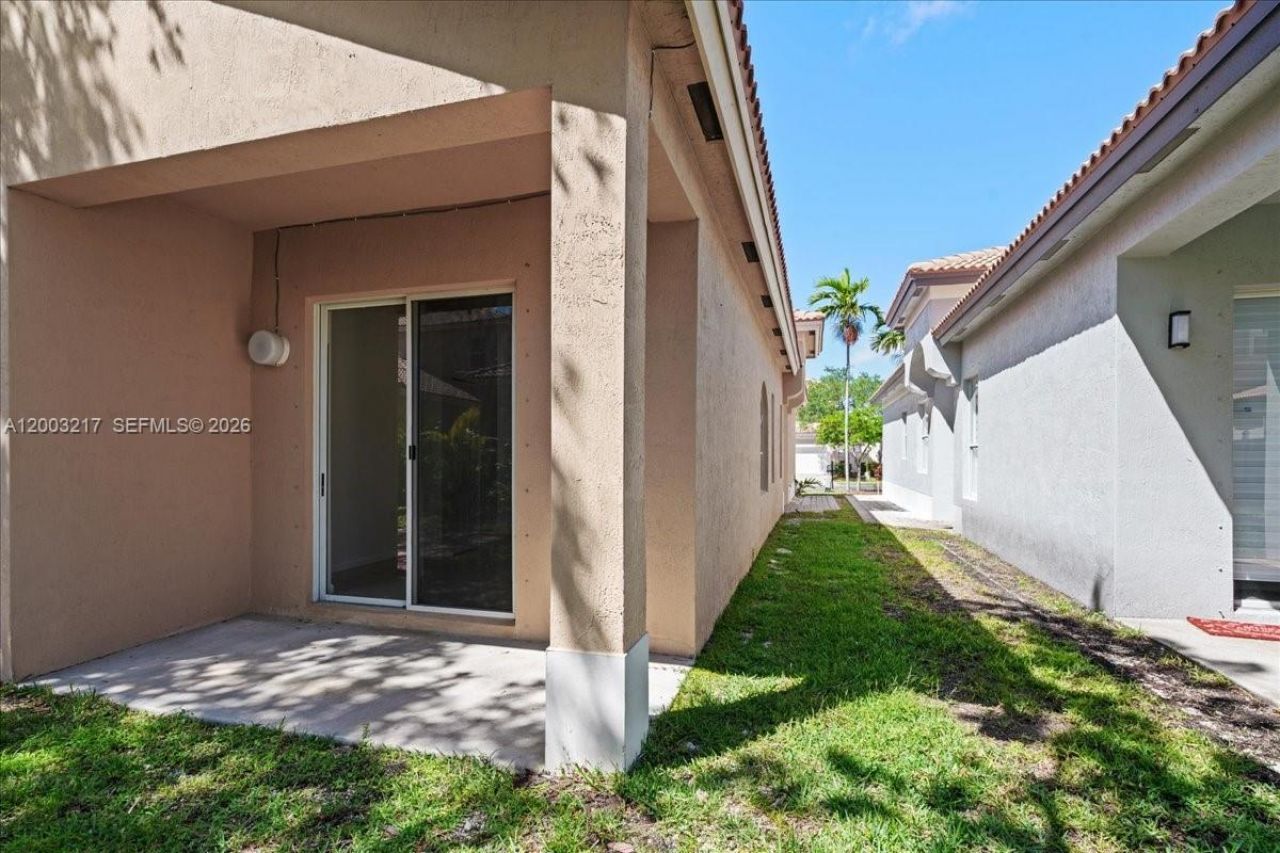 3954 NE 13th Dr, Homestead, FL 33033 Photo