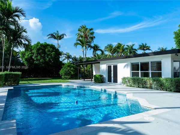 15730 SW 87th Ct, Palmetto Bay, FL 33157