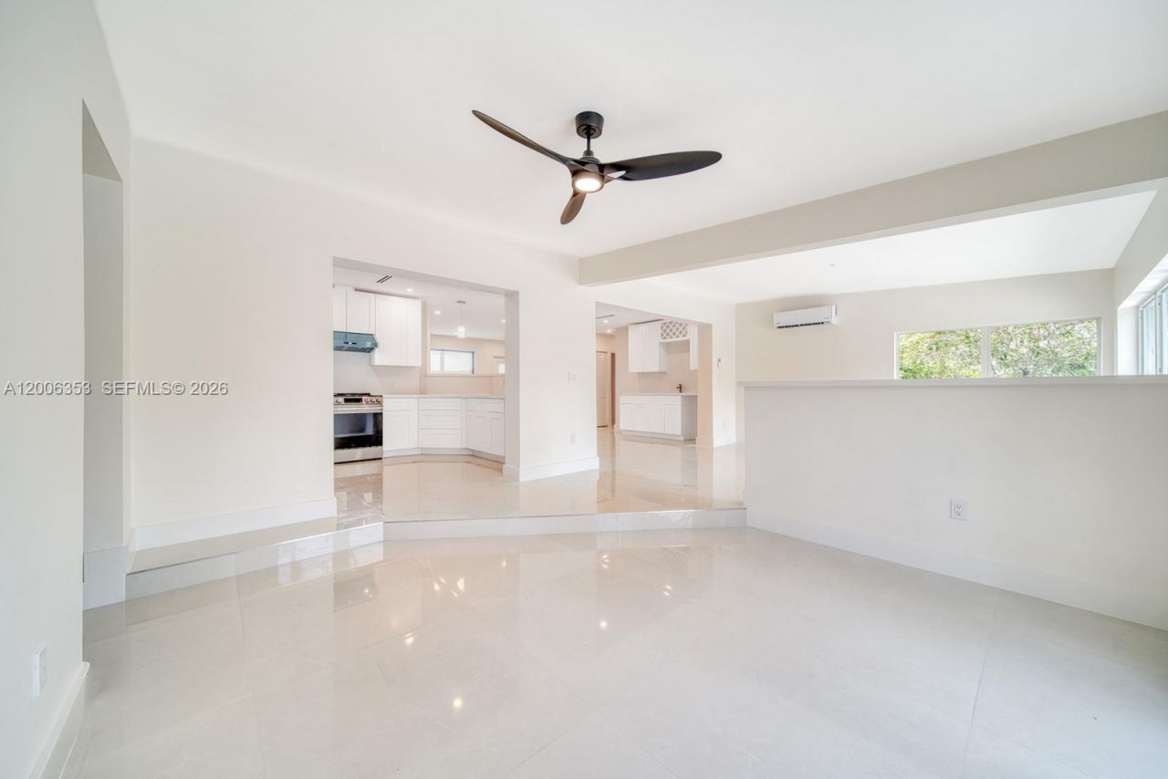 15730 SW 87th Ct, Palmetto Bay, FL 33157 Photo