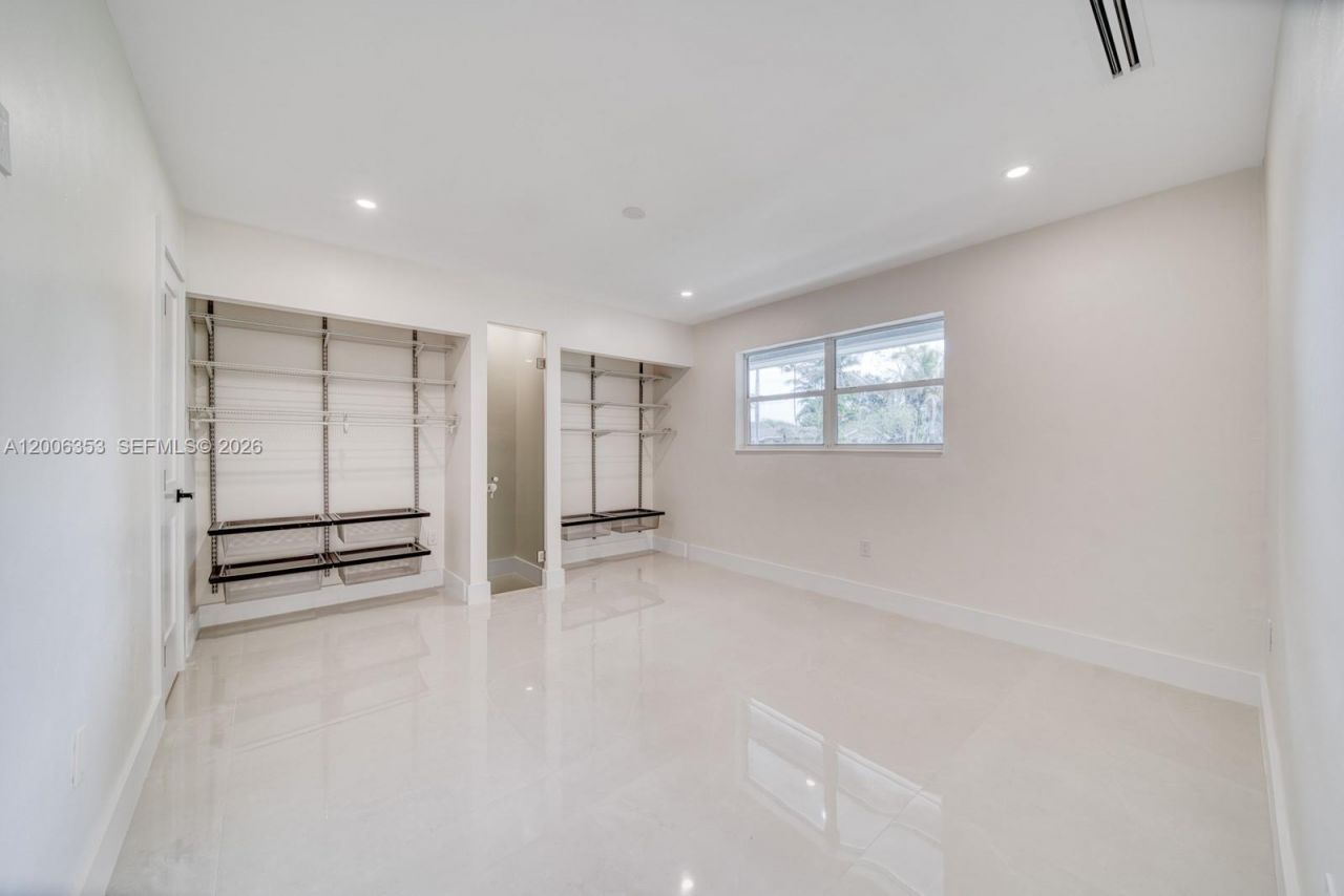 15730 SW 87th Ct, Palmetto Bay, FL 33157 Photo