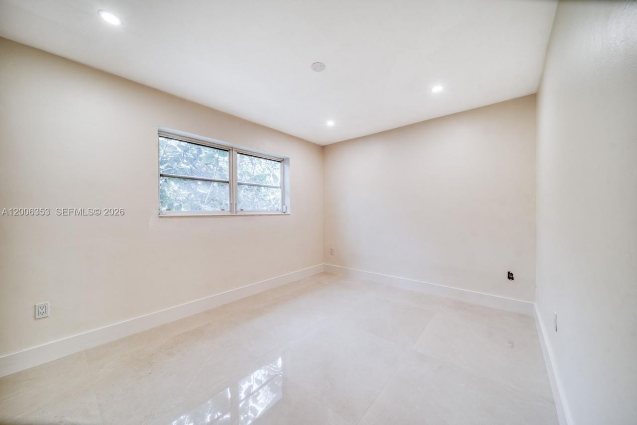 15730 SW 87th Ct, Palmetto Bay, FL 33157 Photo
