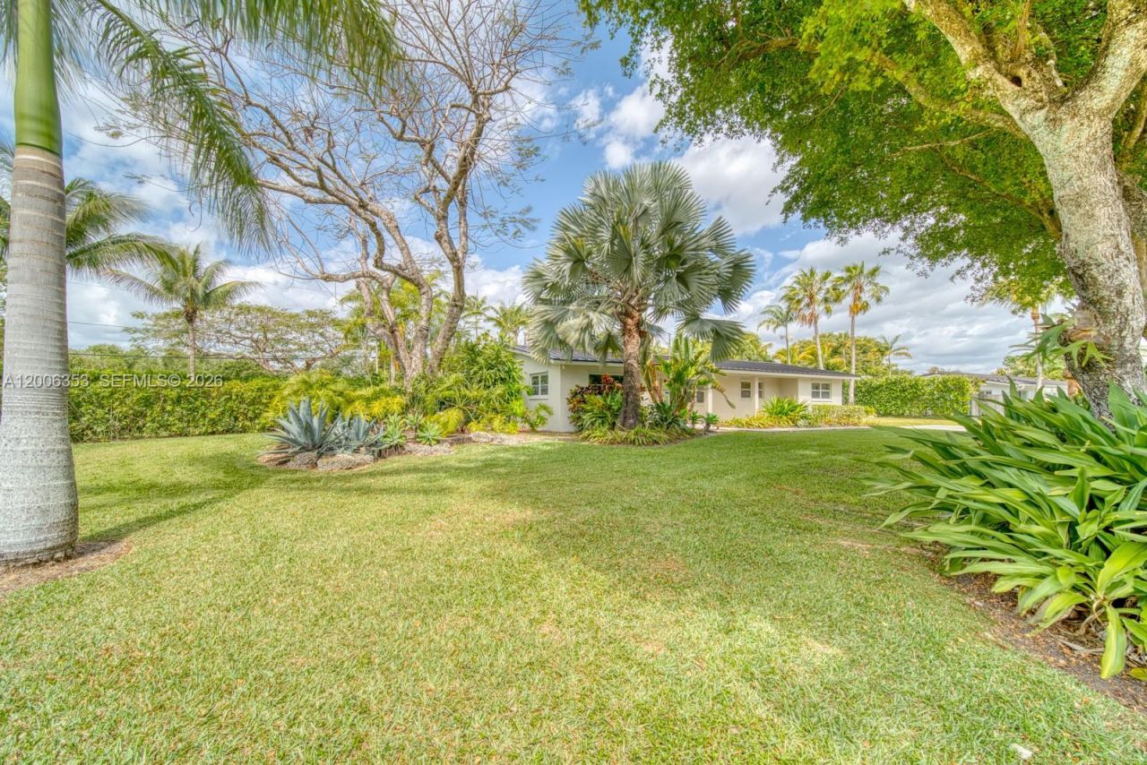 15730 SW 87th Ct, Palmetto Bay, FL 33157 Photo