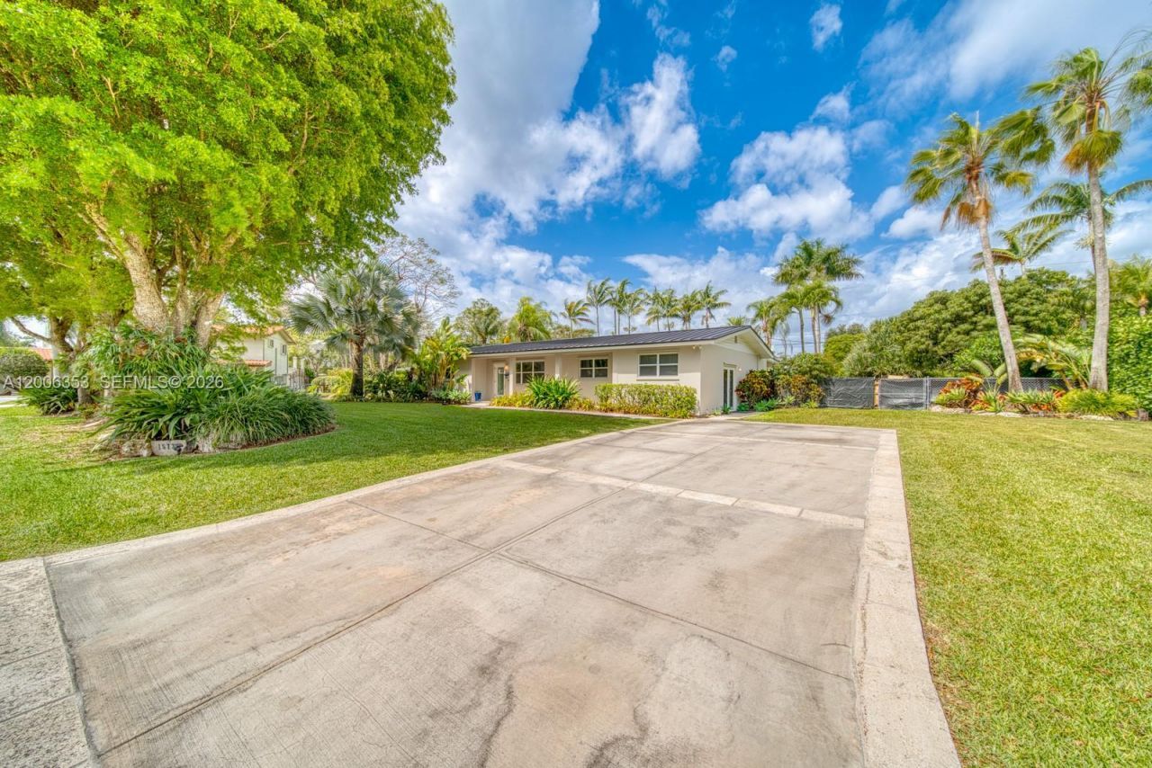 15730 SW 87th Ct, Palmetto Bay, FL 33157 Photo
