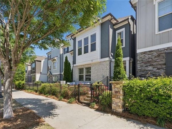 1061 Kirkland Circle, Smyrna, GA 30080