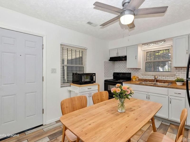 736 Oakleaf Drive, Dayton, OH 45417 Photo 11