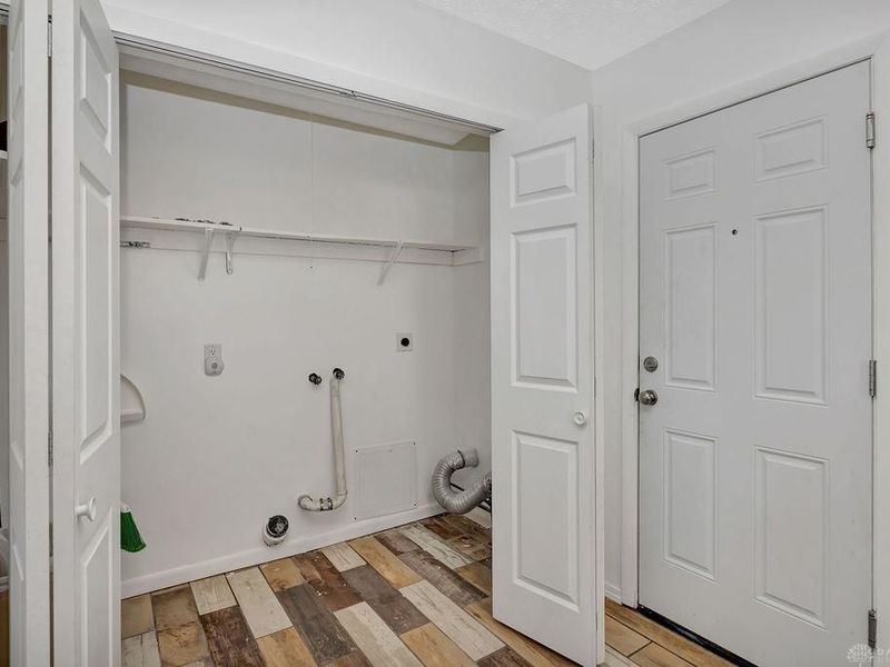 736 Oakleaf Drive, Dayton, OH 45417 Photo 14