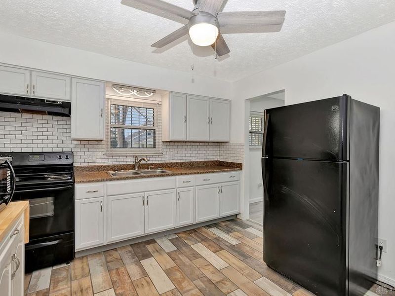 736 Oakleaf Drive, Dayton, OH 45417 Photo 8