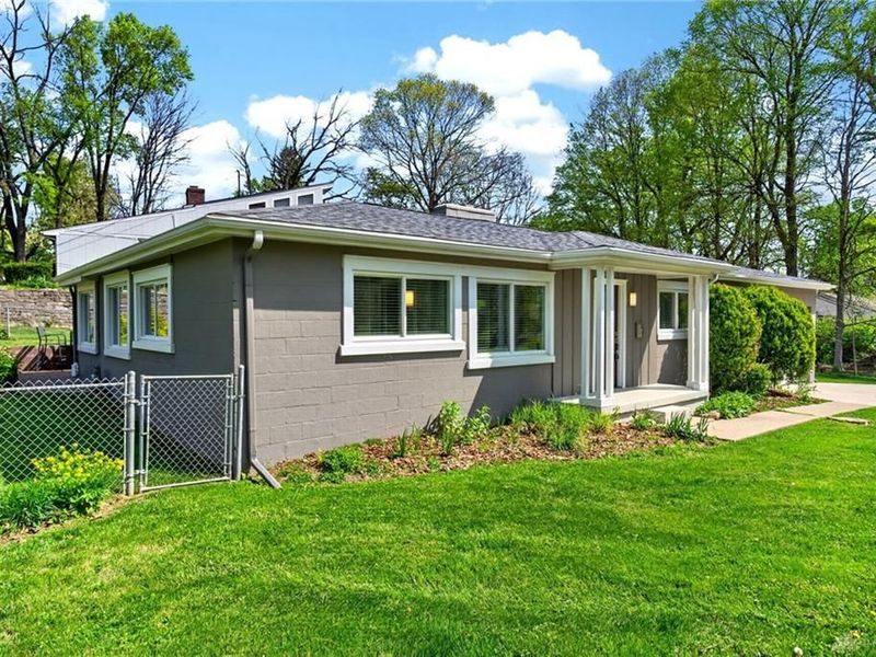 2700 Ridge Avenue, Dayton, OH 45414 Photo 2