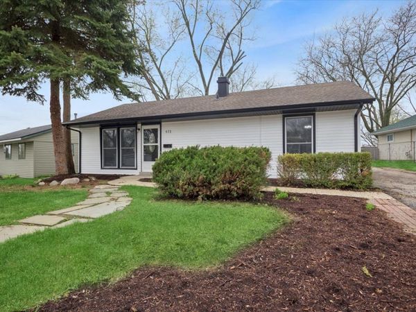 972 Osage Court , Carpentersville, IL 60110