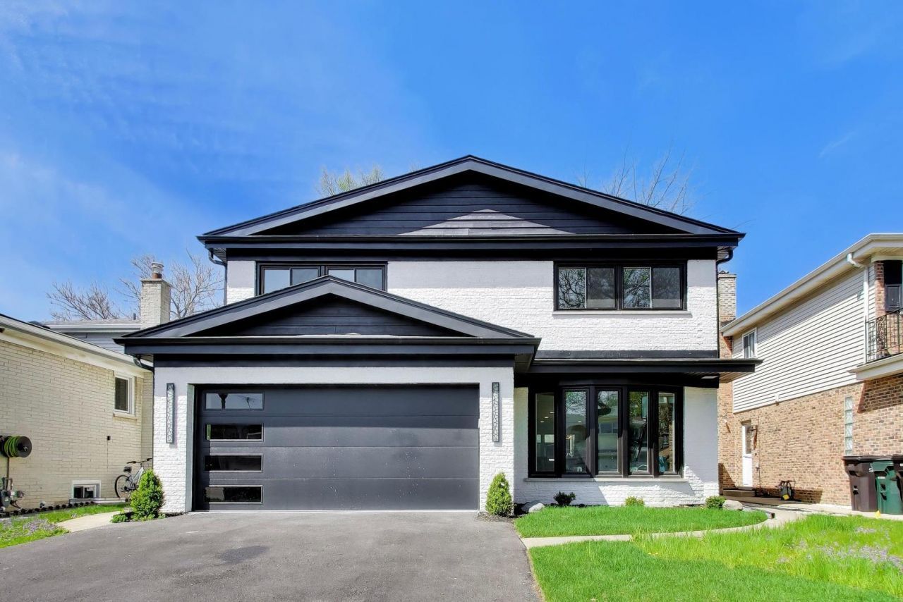 6850 Latrobe Avenue , Skokie, IL 60077