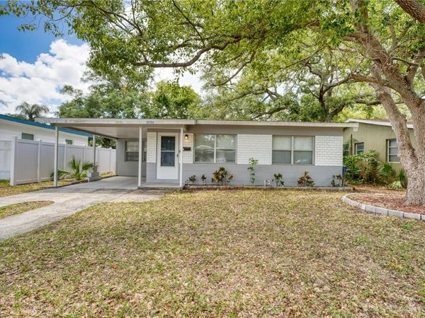 8086 28TH AVENUE N, ST PETERSBURG, FL 33710