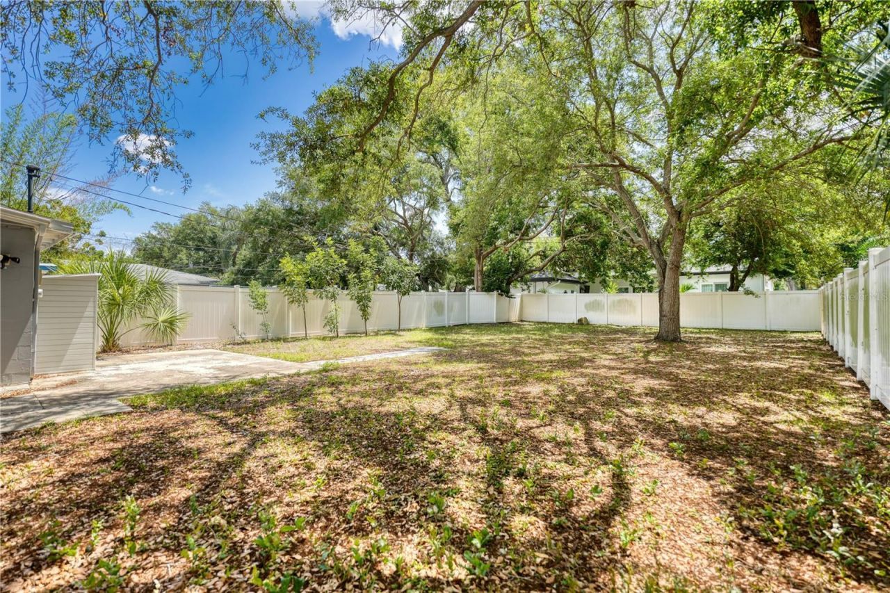 8086 28th Avenue N, Saint Petersburg, FL 33710 Photo
