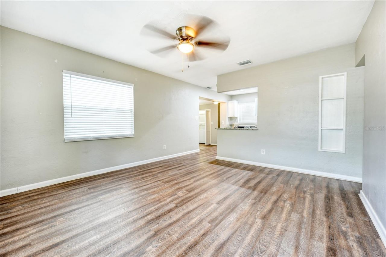 8086 28th Avenue N, Saint Petersburg, FL 33710 Photo