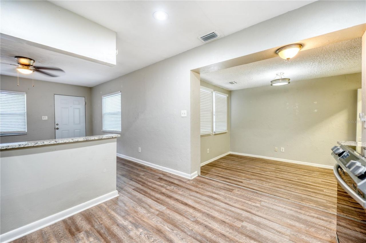 8086 28th Avenue N, Saint Petersburg, FL 33710 Photo