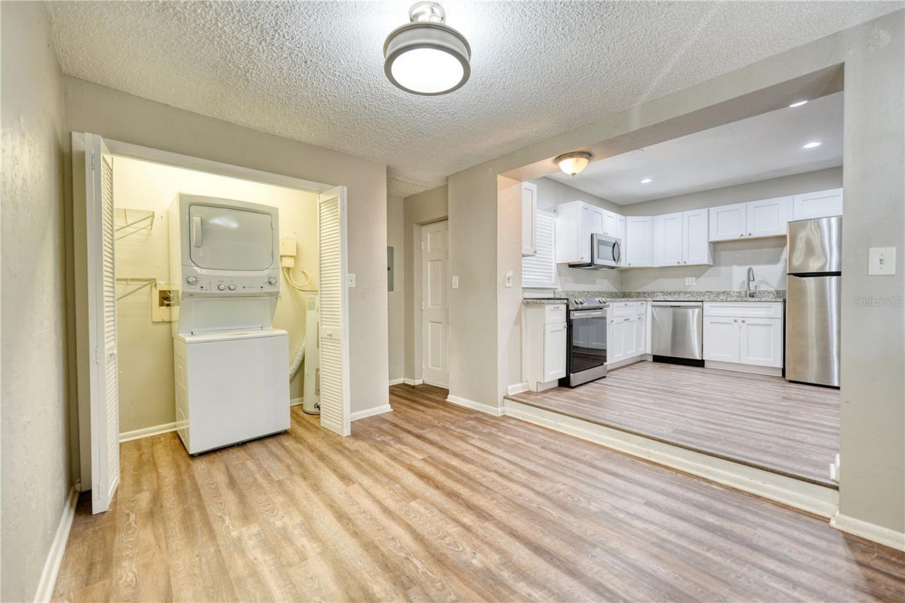 8086 28th Avenue N, Saint Petersburg, FL 33710 Photo