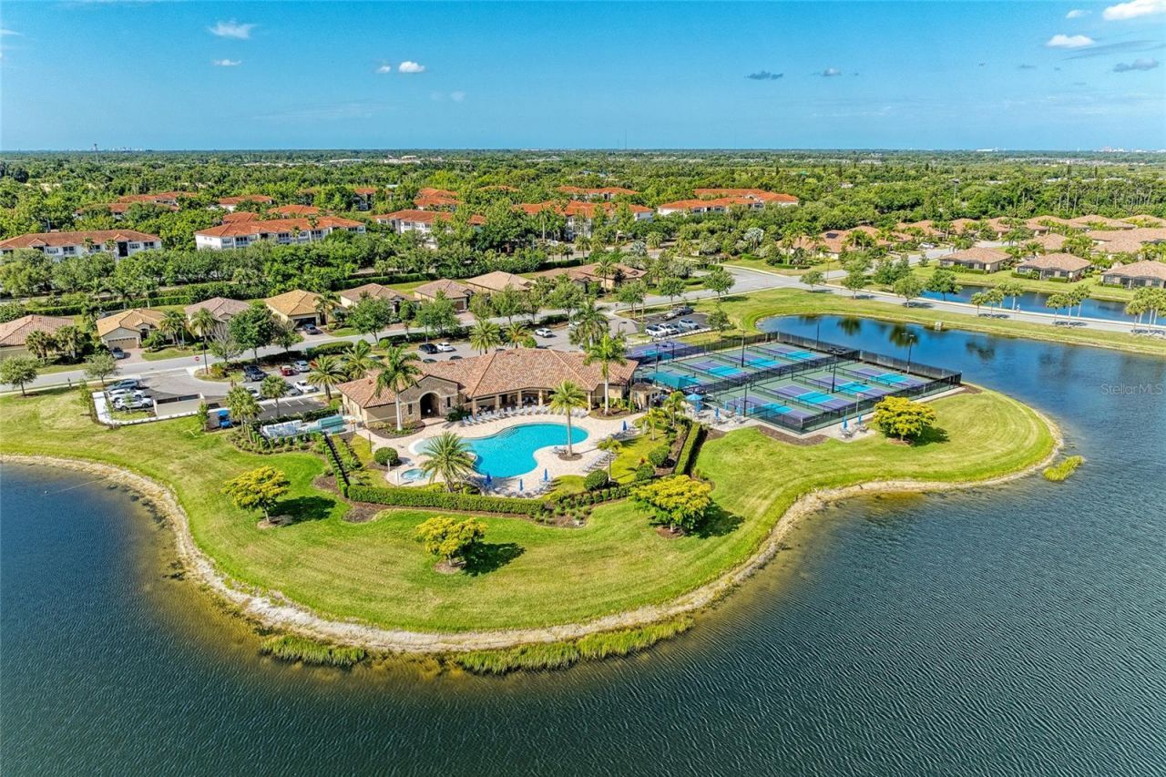 157 Wandering Wetlands Circle, Bradenton, FL 34212 Photo