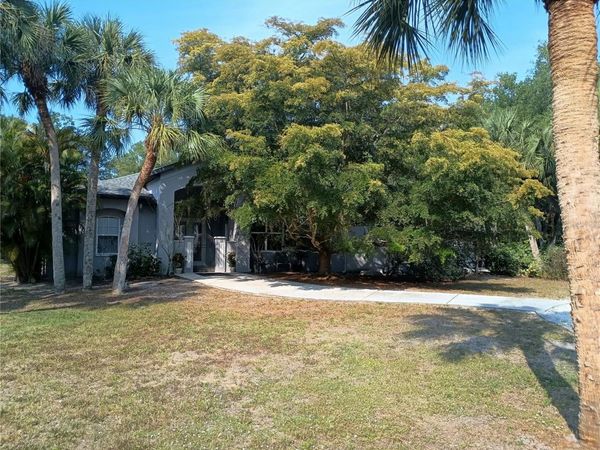 500 SUFFOLK CIRCLE, NOKOMIS, FL 34275