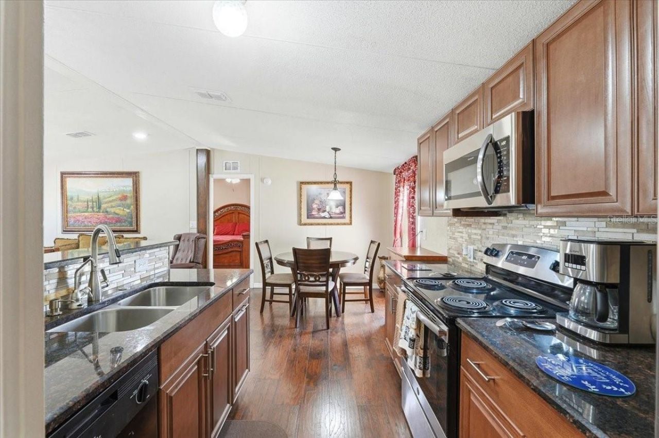 1020 98 W, Frostproof, FL 33843 Photo