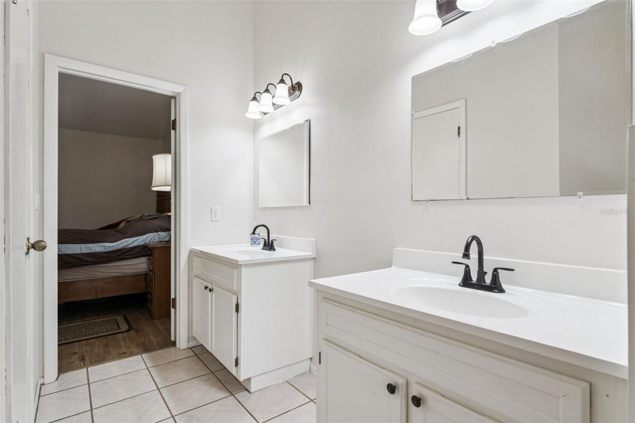 251 Avenue E, Chuluota, FL 32766 Photo