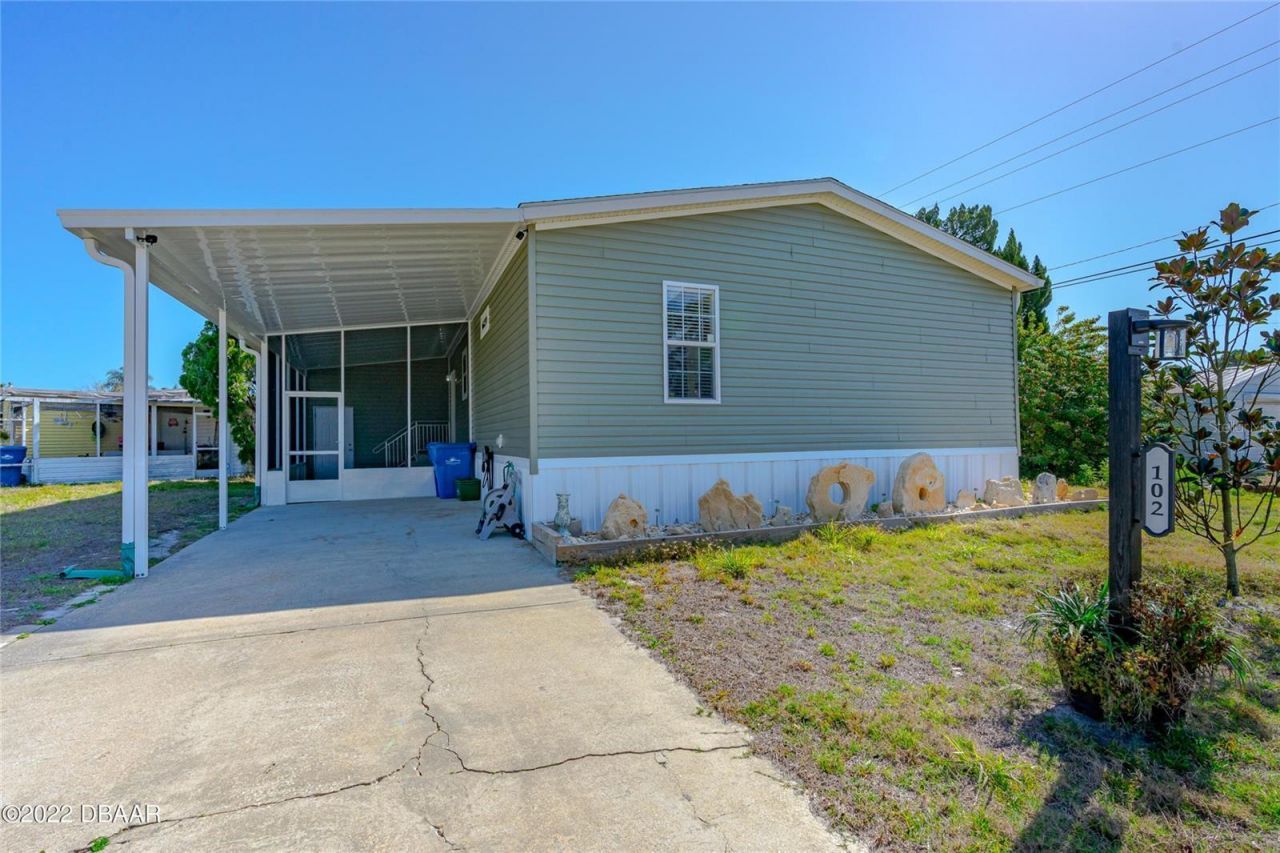 102 Ash Street, Edgewater, FL 32141 Photo